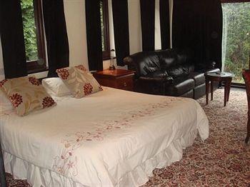 Foxwood Guest House Robin Hood 外观 照片