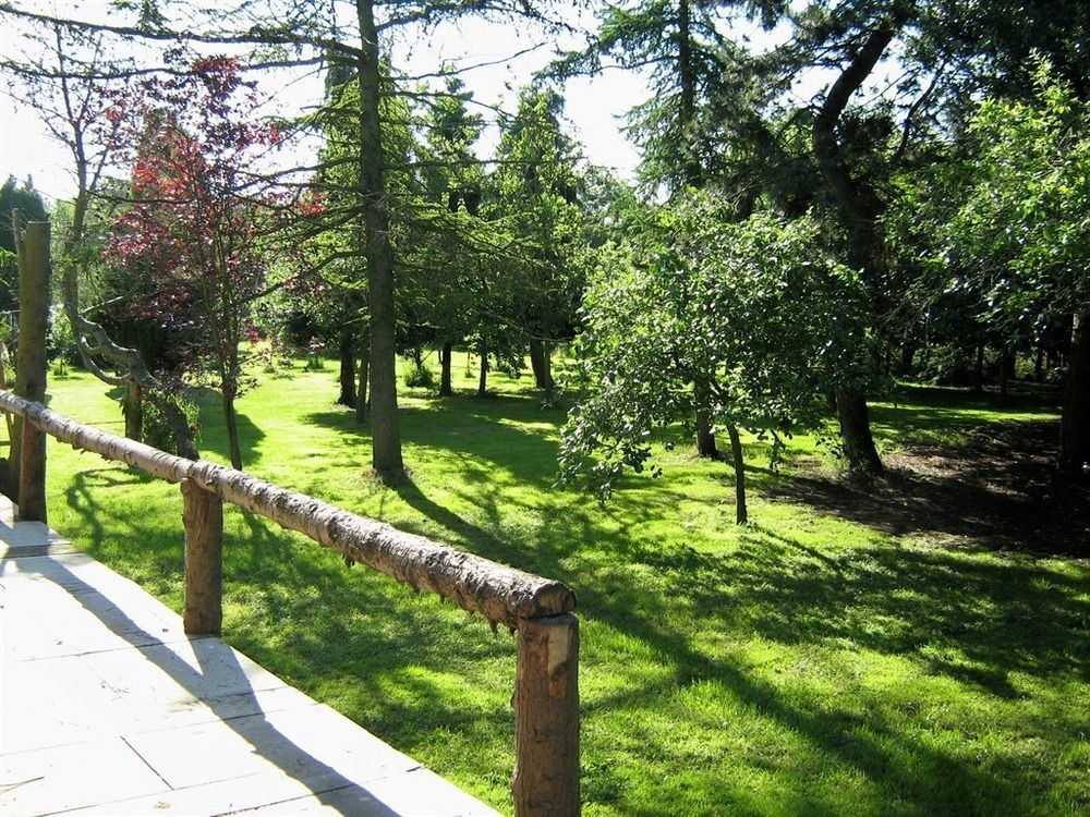 Foxwood Guest House Robin Hood 外观 照片